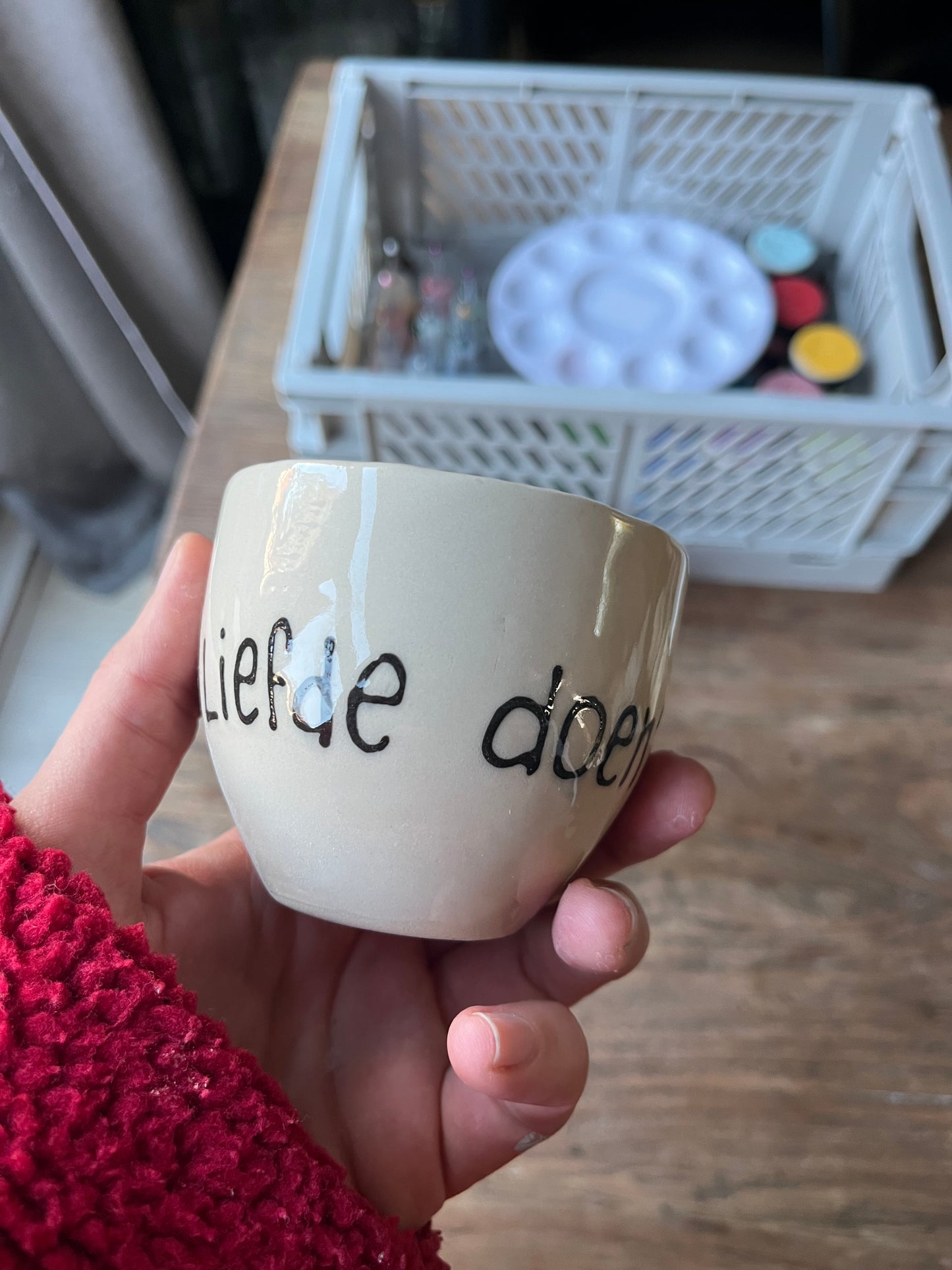 Kopje met quote - Wat zou liefde doen?