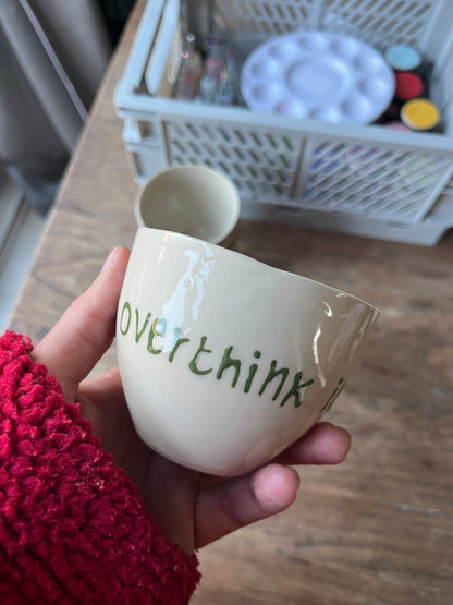 Kopje met quote - Don't overthink it