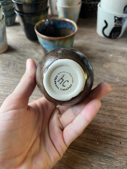 Koffiekopje met overloop bruin met blauw #5