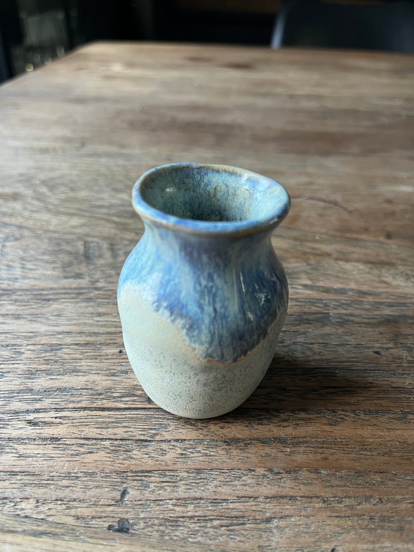 Miniatuur vaas beige met lichtblauw 7cm
