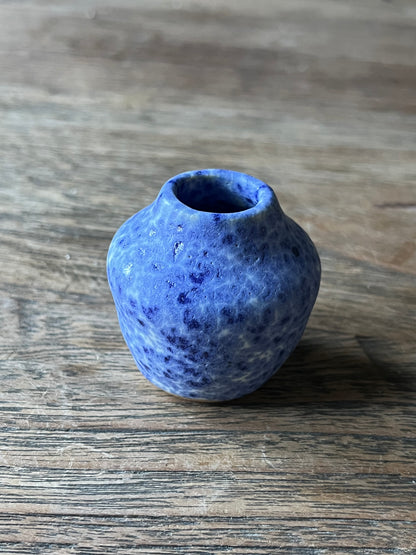 Miniatuur vaas blauw spikkels 4,5cm