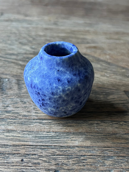 Miniatuur vaas blauw spikkels 4,5cm